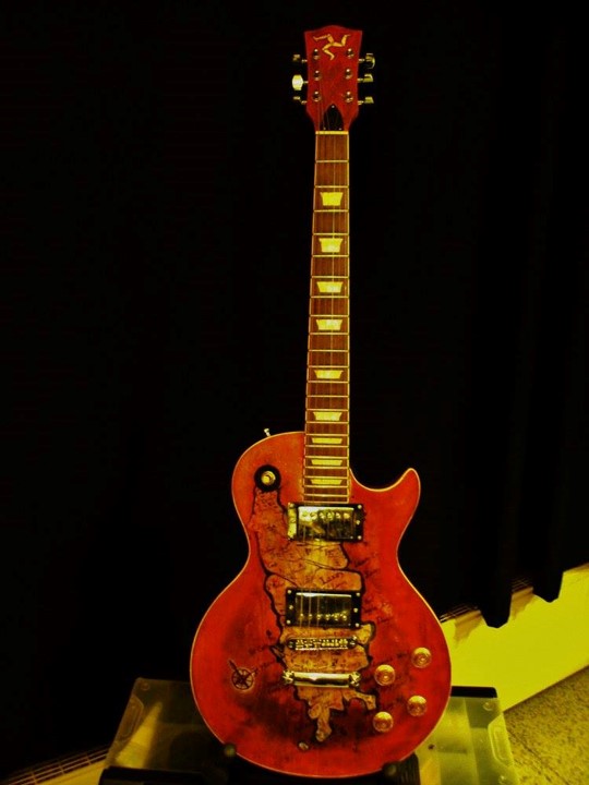 Manx guitar